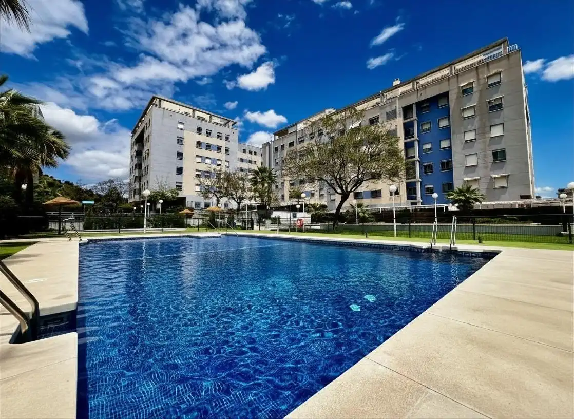 Piscina de Piso en venta en Málaga Capital con Jardín privado, Trastero y Piscina comunitaria