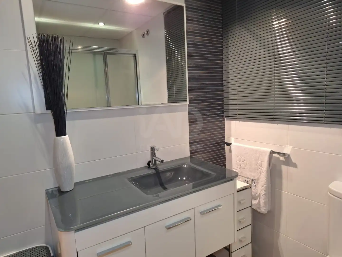Bathroom of Flat for sale in Alcanar  with Air Conditioner, Heating and Terrace