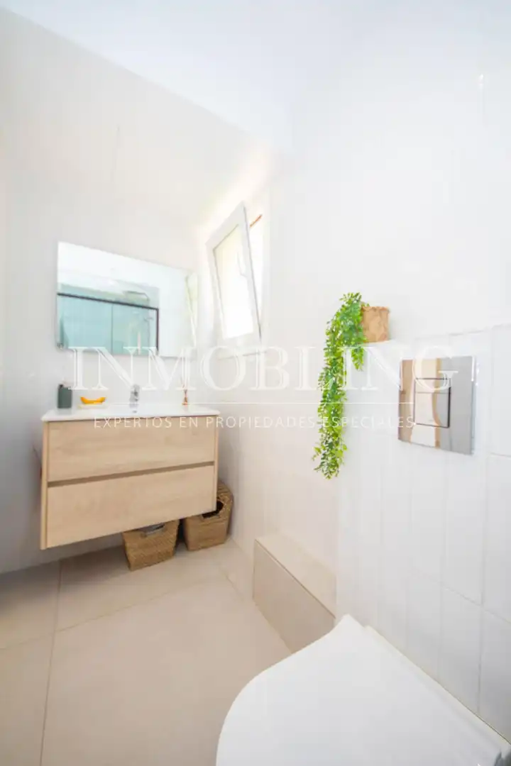 Badezimmer von Wohnung zum Verkauf in Sant Andreu de Llavaneres mit Heizung und Balkon