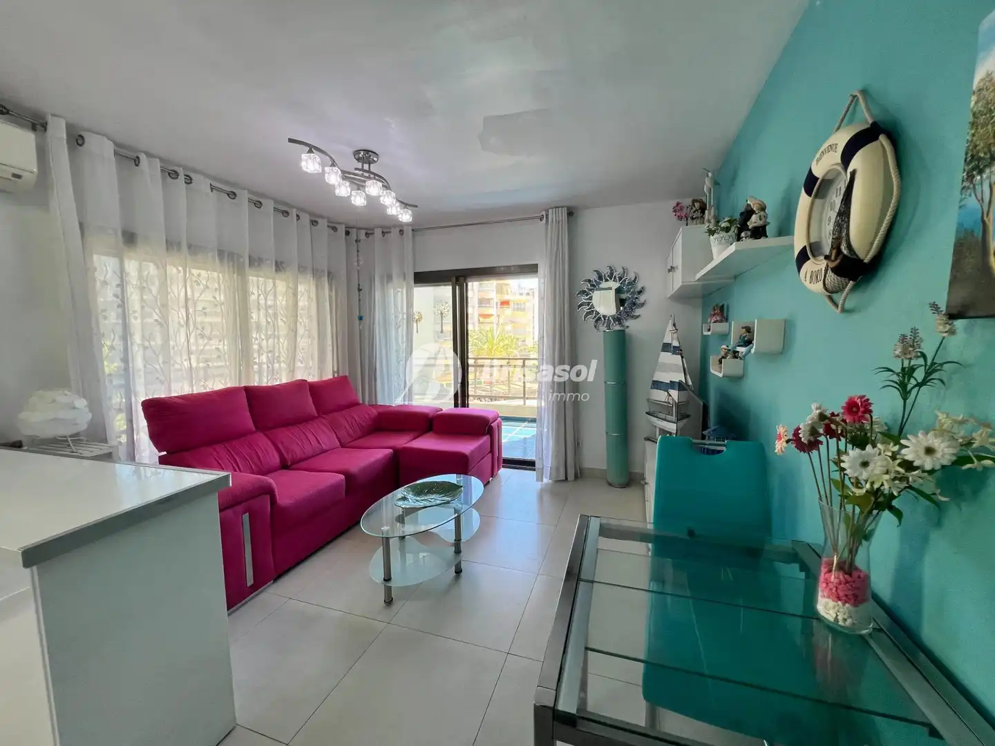 Living room of Flat for sale in Salou  with Air Conditioner, Terrace and Community pool