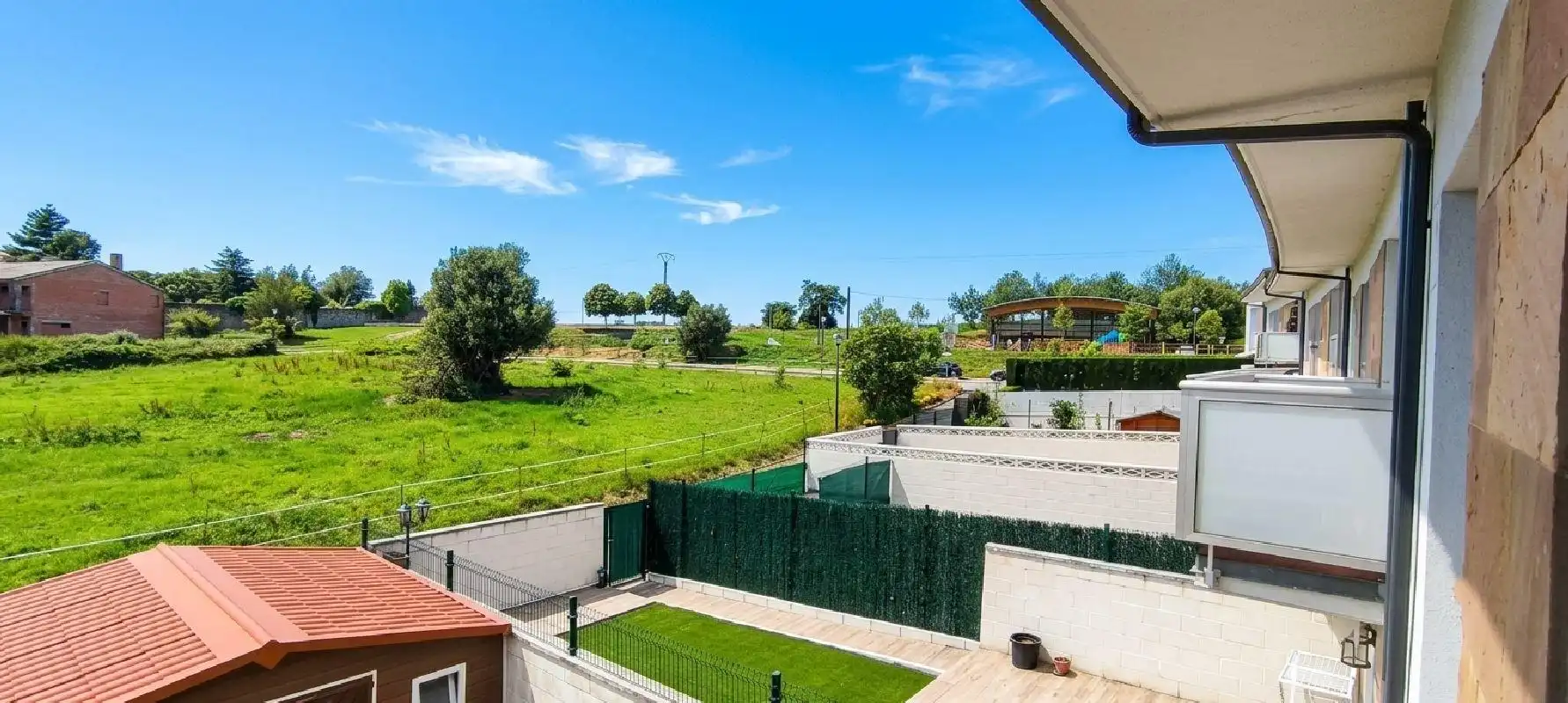 Terrassa de Dúplex en venda en Santillana del Mar amb Calefacció i Piscina comunitària