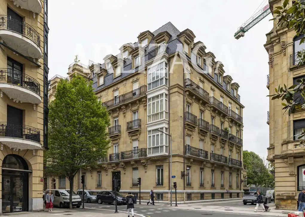 Vista exterior de Piso en venta en Donostia - San Sebastián  con Calefacción, Terraza y Balcón