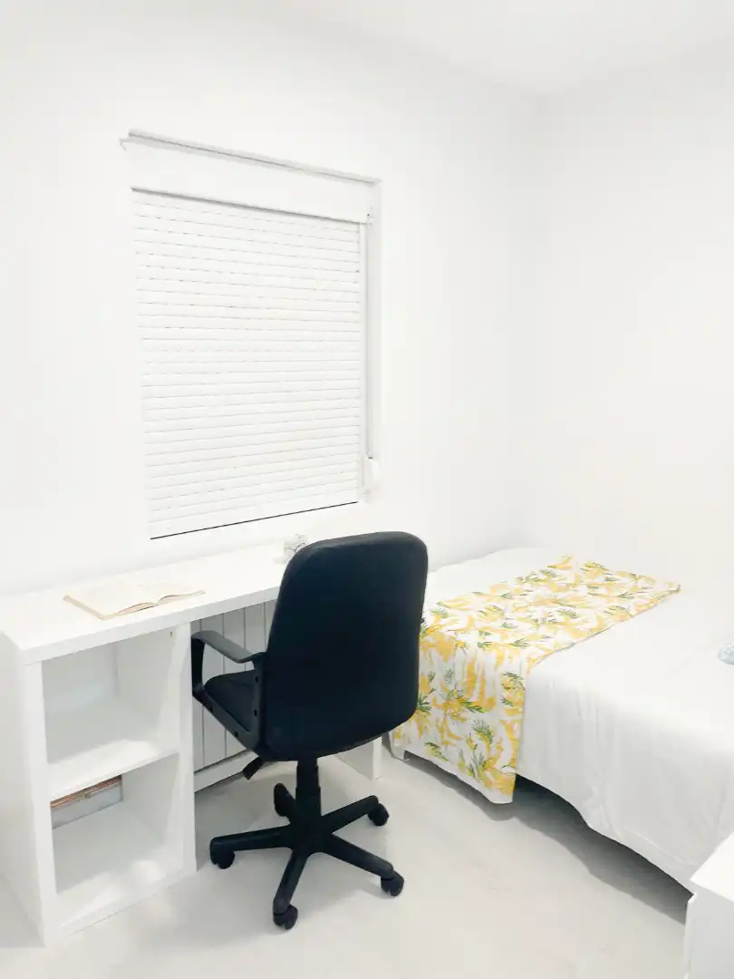 Bedroom of Flat for share in Madrid  with Heating, Furnished and Oven