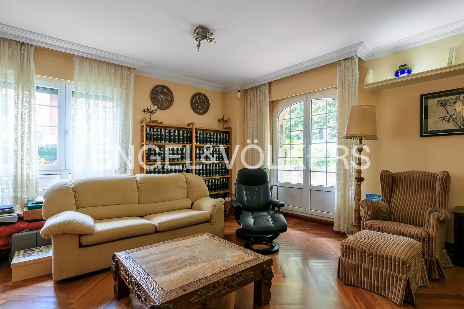 Sala de estar de Piso en venta en Getxo  con Calefacción, Jardín privado y Parquet