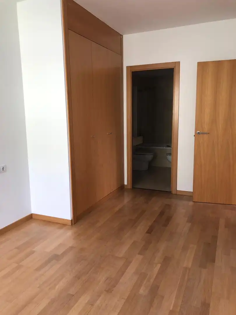 Flat for sale in Sant Cugat del Vallès  with Heating, Parquet flooring and Swimming Pool