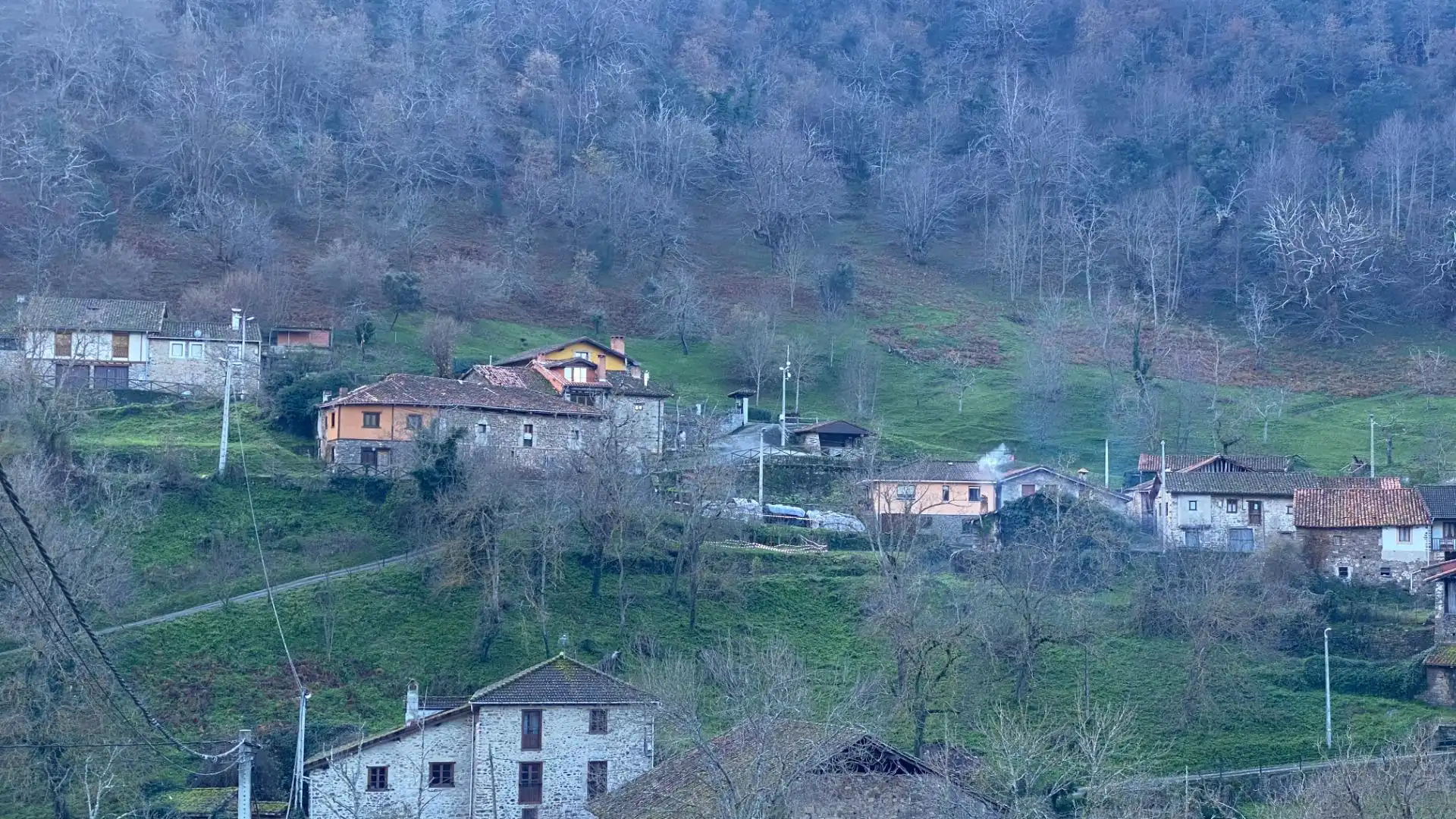 Vista exterior de Casa o xalet en venda en Pesaguero amb Jardí privat
