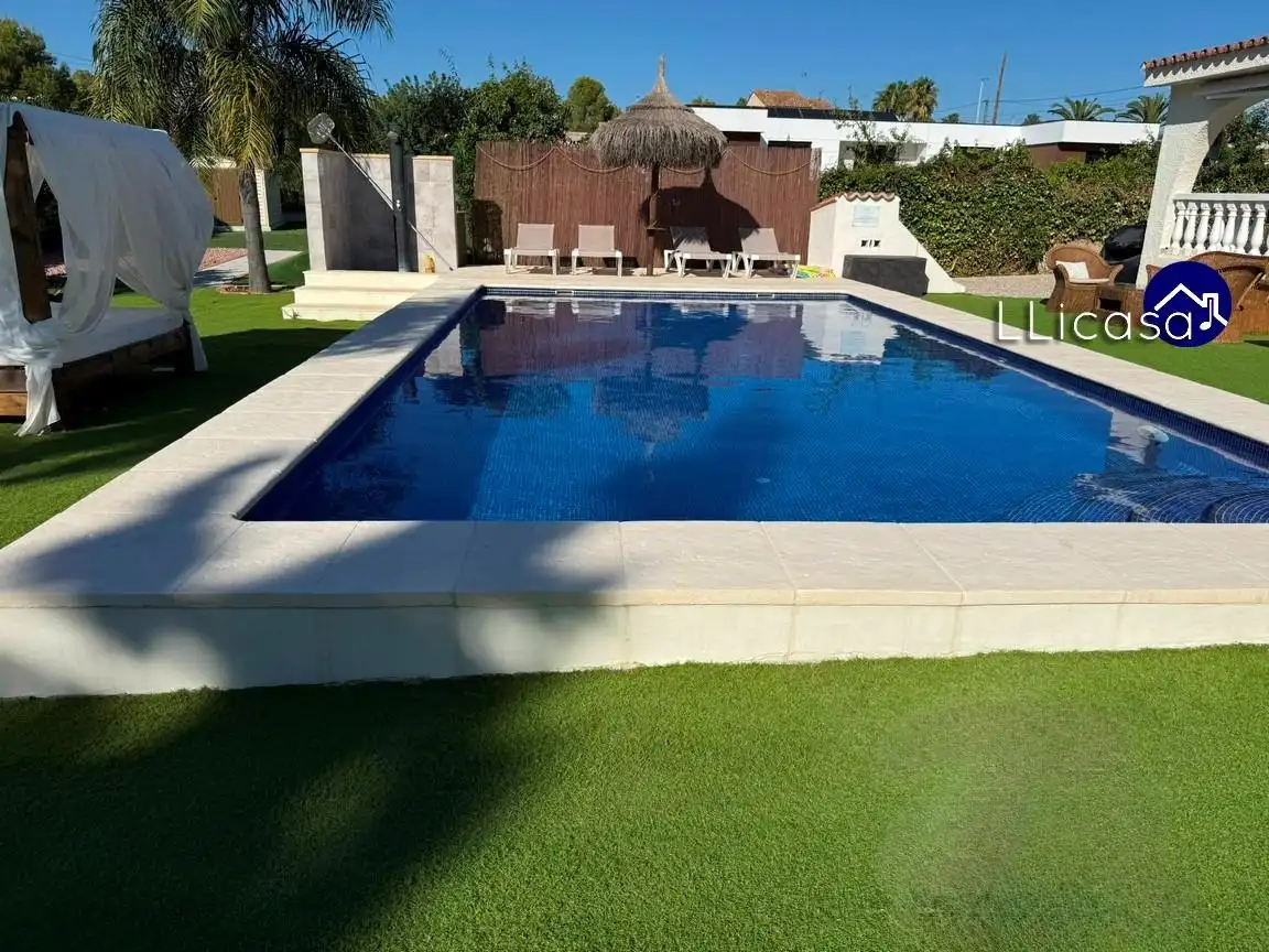Xalet amb piscina en venda a Urbanizaciones, imagen 25