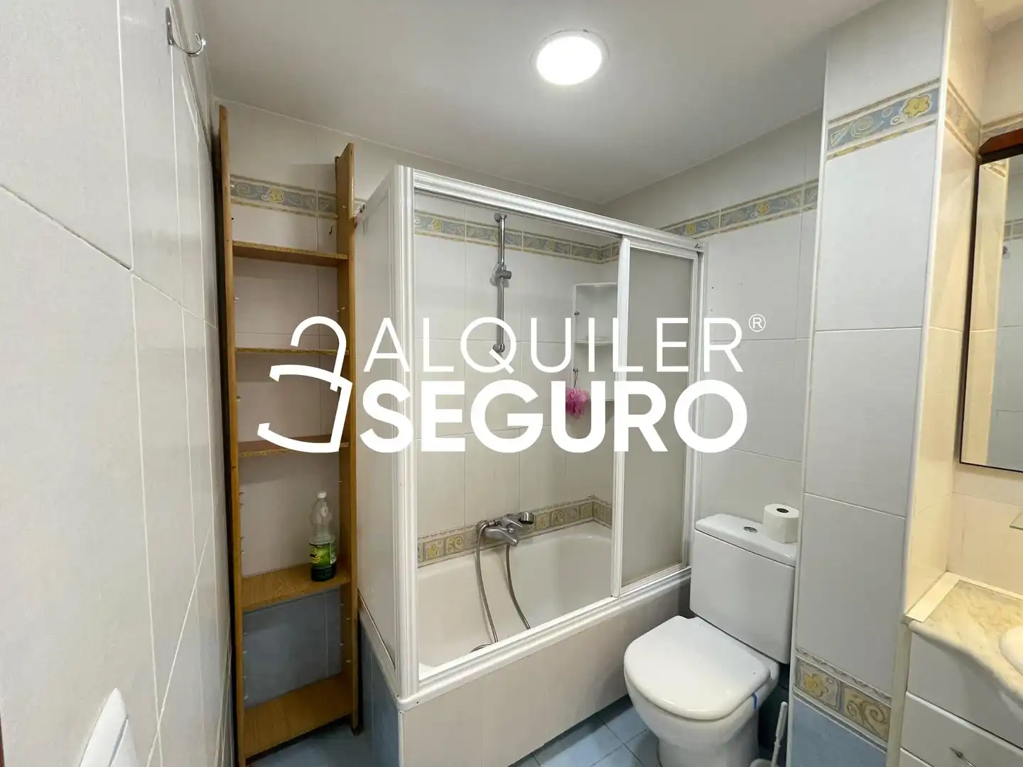 Baño de Piso de alquiler en Madrid con Aire acondicionado, Calefacción y Terraza