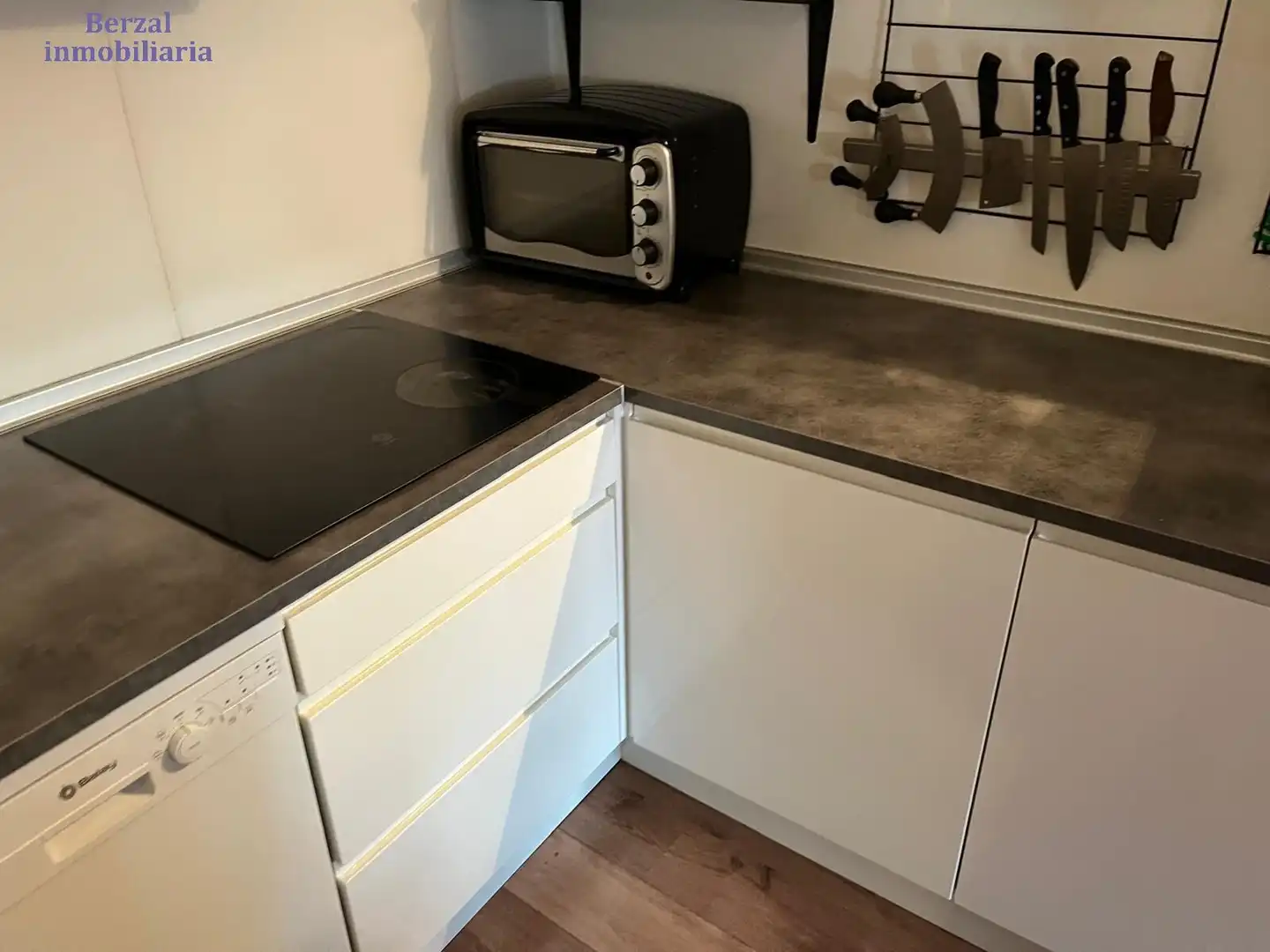 Kitchen of Flat for sale in  Logroño  with Heating