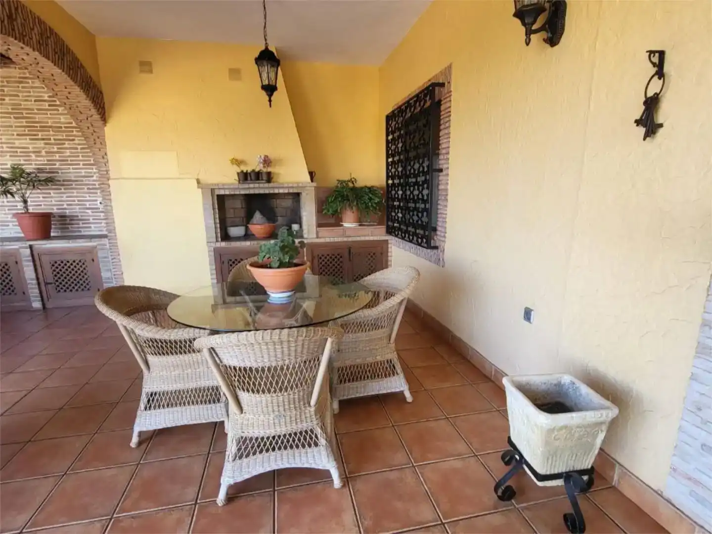 Terraza de Finca rústica en venta en Bigastro con Aire acondicionado, Jardín privado y Piscina
