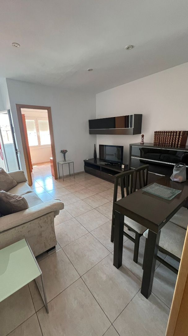 Sala d'estar de Àtic en venda en Badalona amb Moblat i Forn
