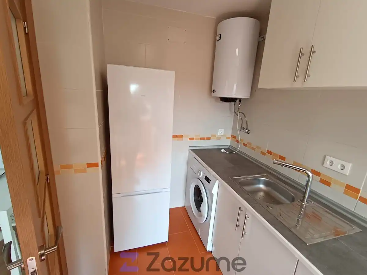 Kitchen of Flat for rent in Carmena  with Heating, Parquet flooring and Furnished