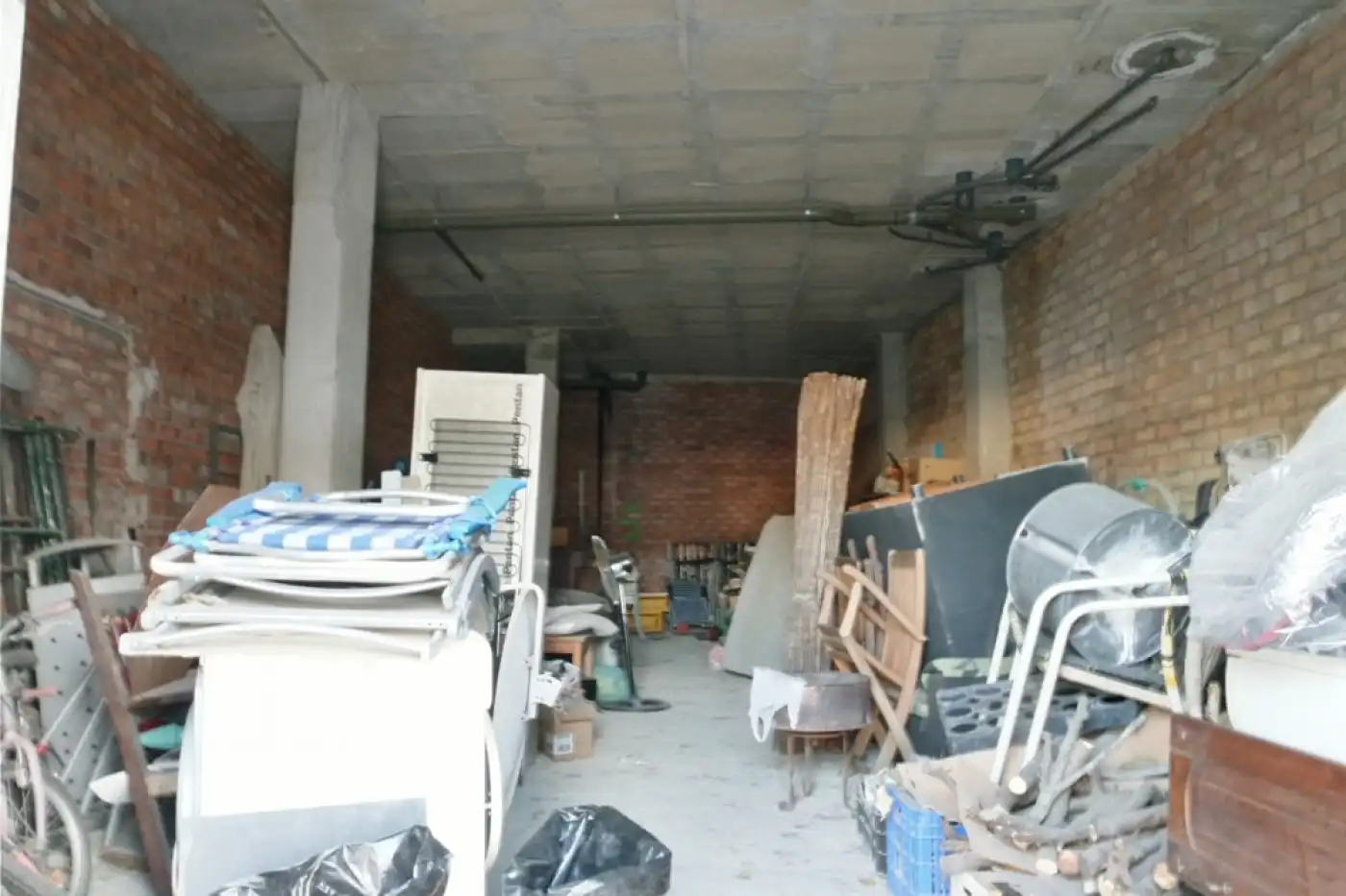 Local comercial en venta en Ayuntamiento - Barrio Alto, imagen 2