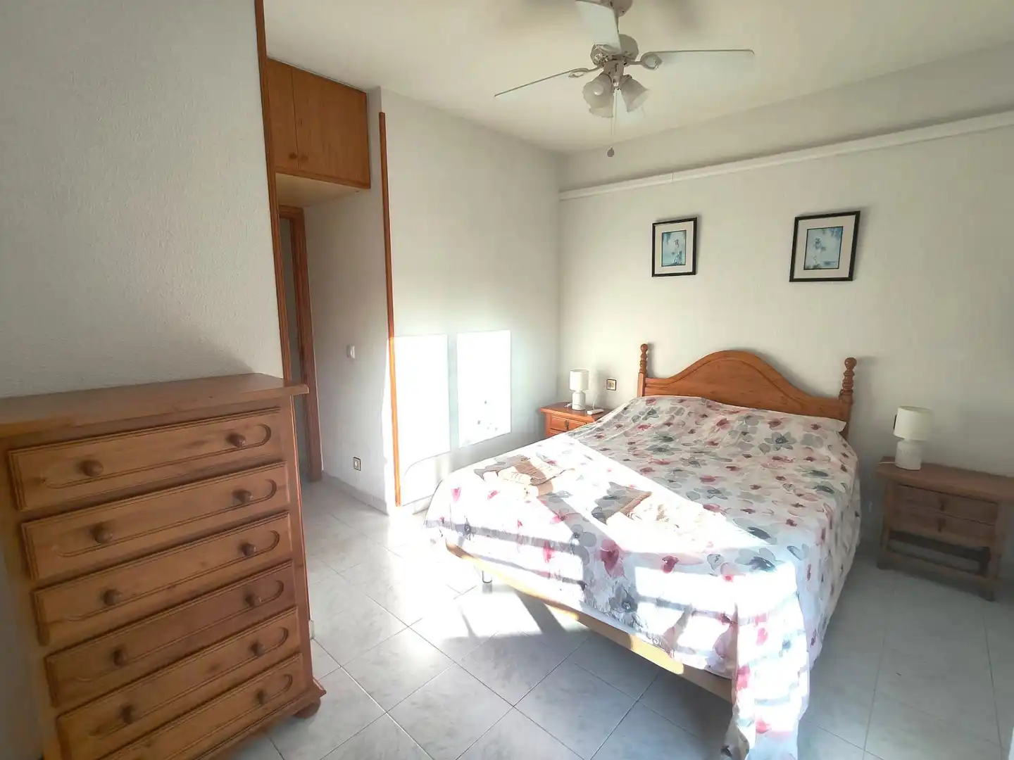 Dormitori de Apartament de lloguer en Santa Pola amb Aire condicionat, Calefacció i Terrassa