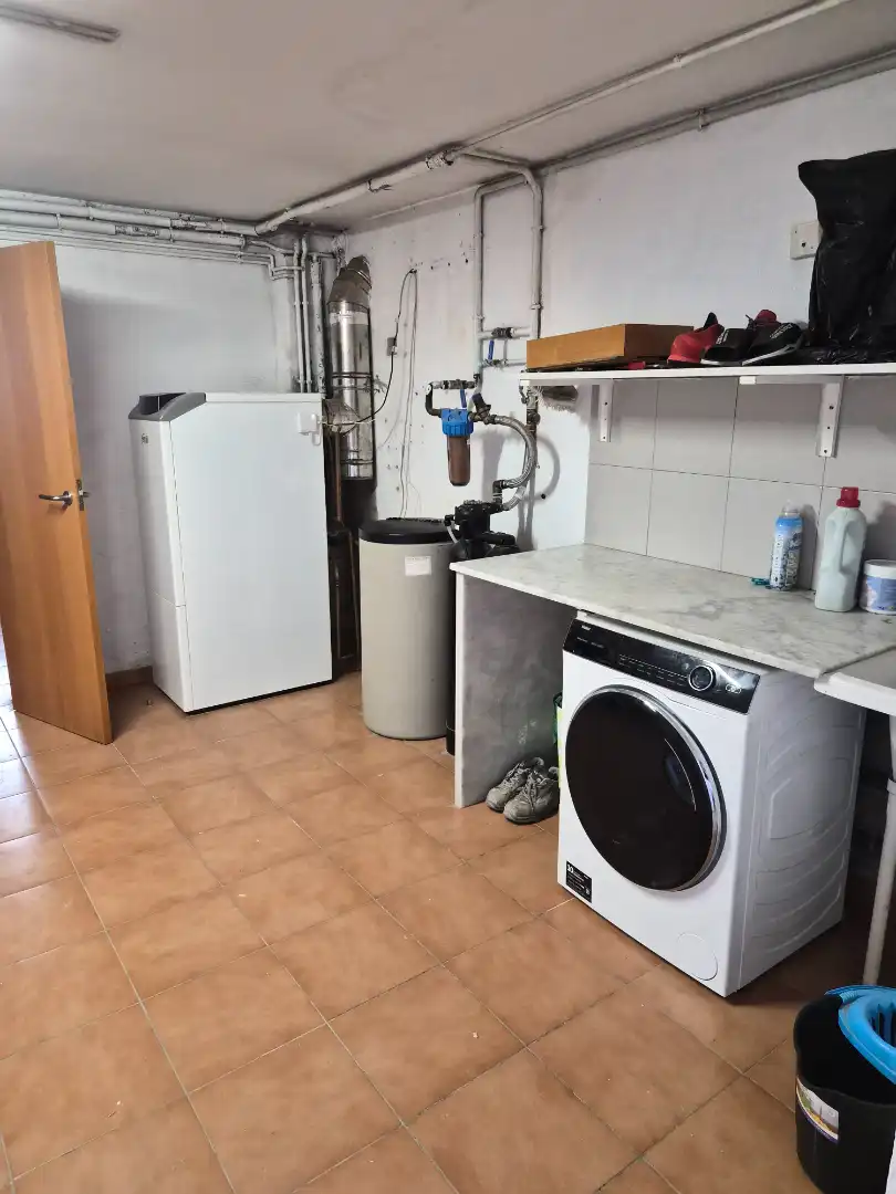 Cuina de Casa o xalet en venda en Rubí amb Aire condicionat, Calefacció i Jardí privat