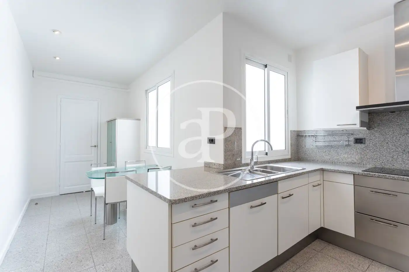 Kitchen of Flat for rent in Barcelona  with Air Conditioner, Heating and Terrace