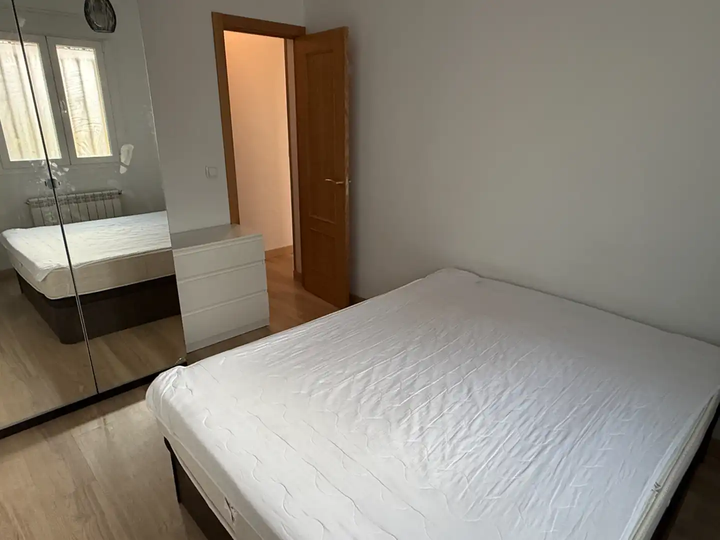 Wohnung zur Miete in Calle de Tremp, 24, Ciudad Universitaria
