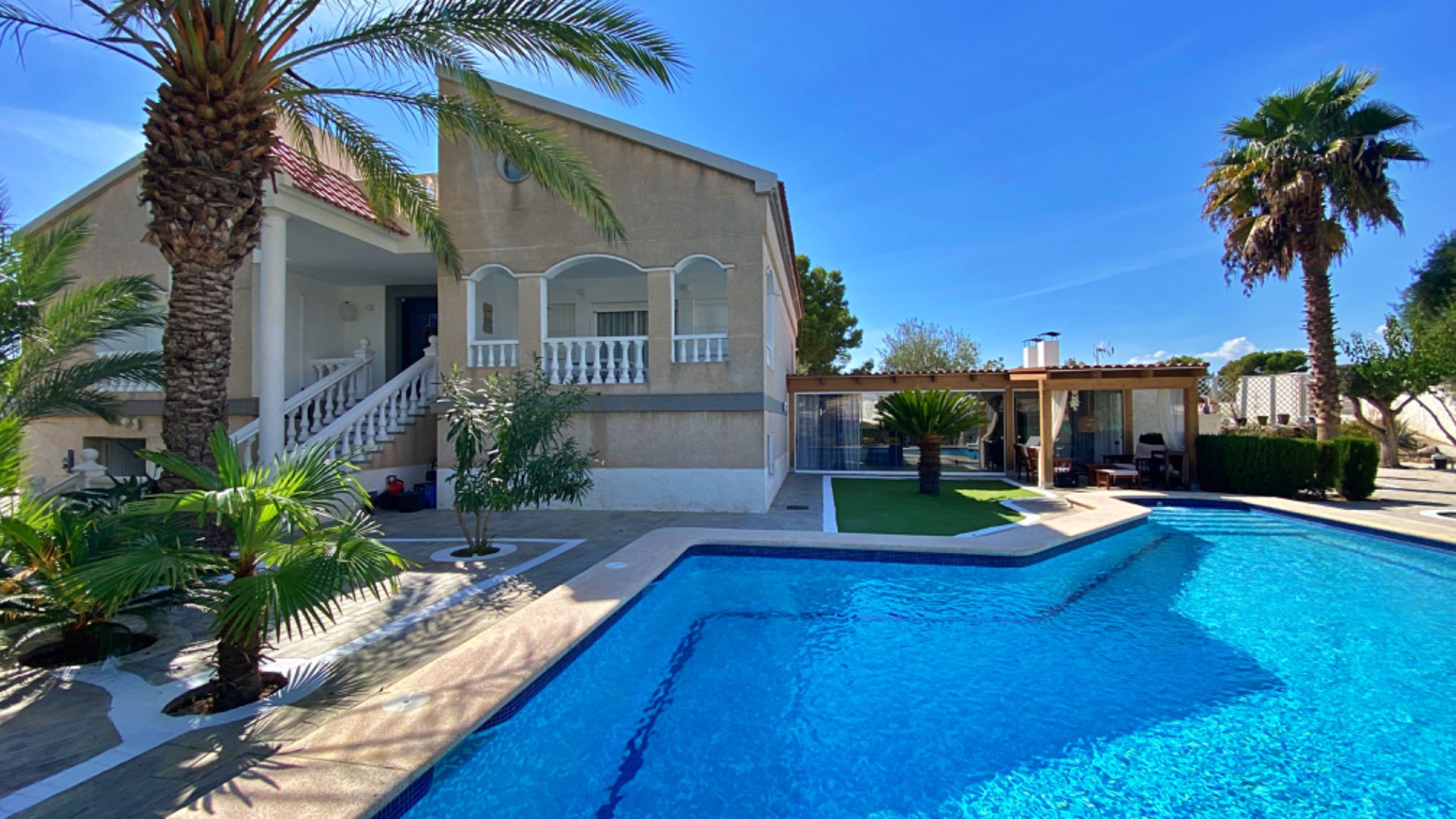 Swimming pool of House or chalet for sale in San Vicente del Raspeig / Sant Vicent del Raspeig  with Air Conditioner, Private garden and Terrace