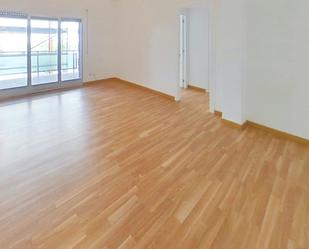 Living room of Flat for sale in  Madrid Capital  with Heating, Terrace and Oven
