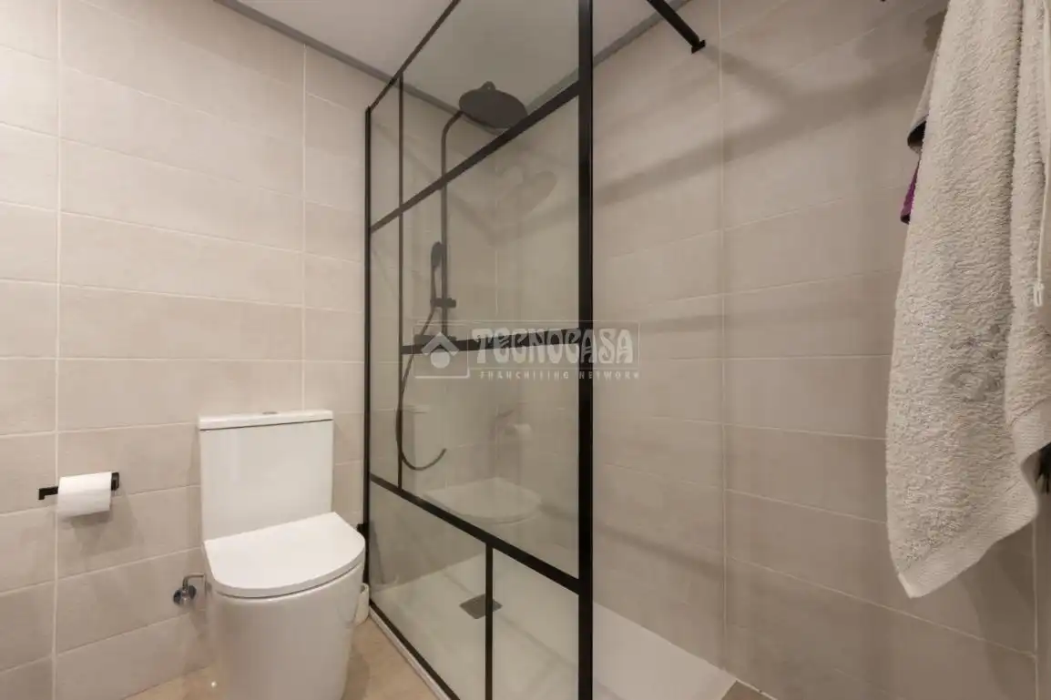 Baño de Piso en venta en Vila-seca con Aire acondicionado, Terraza y Balcón