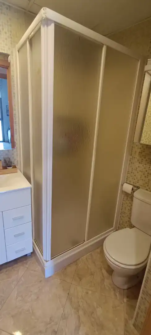 Baño de Piso en venta en Parets del Vallès con Aire acondicionado, Calefacción y Terraza