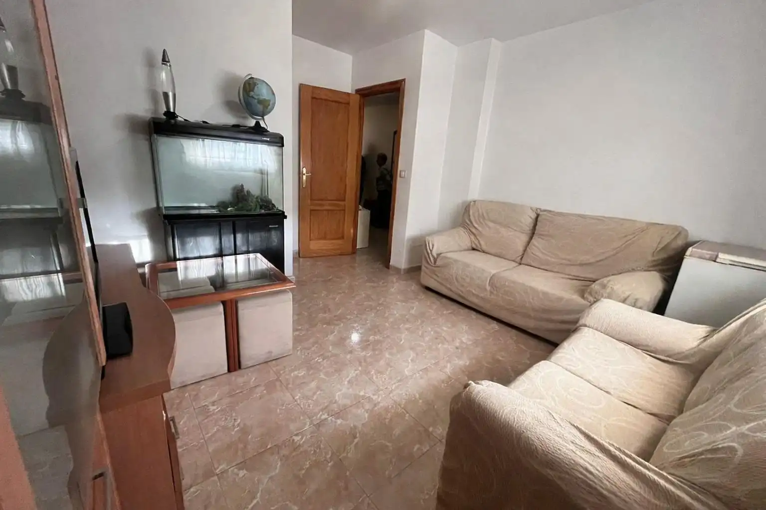 Sala de estar de Piso en venta en Águilas con Aire acondicionado, Trastero y Amueblado
