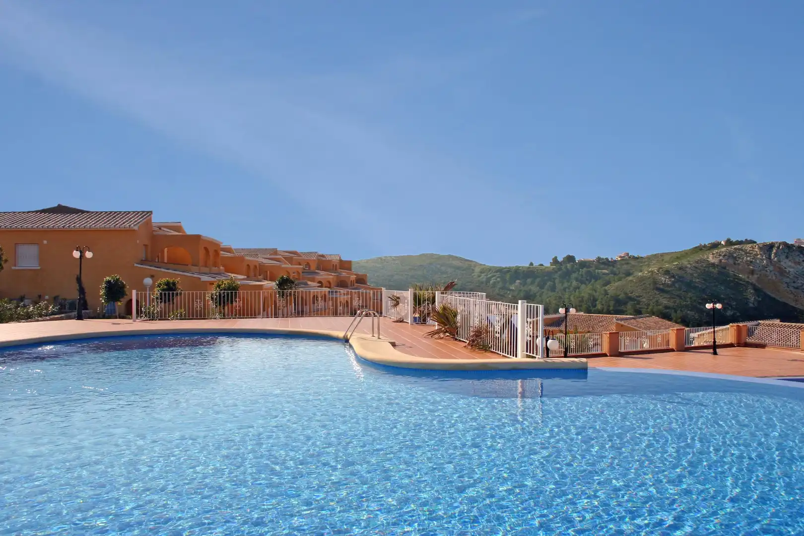 Piscina de Dúplex en venda en Benitachell / El Poble Nou de Benitatxell amb Aire condicionat, Terrassa i Alarma
