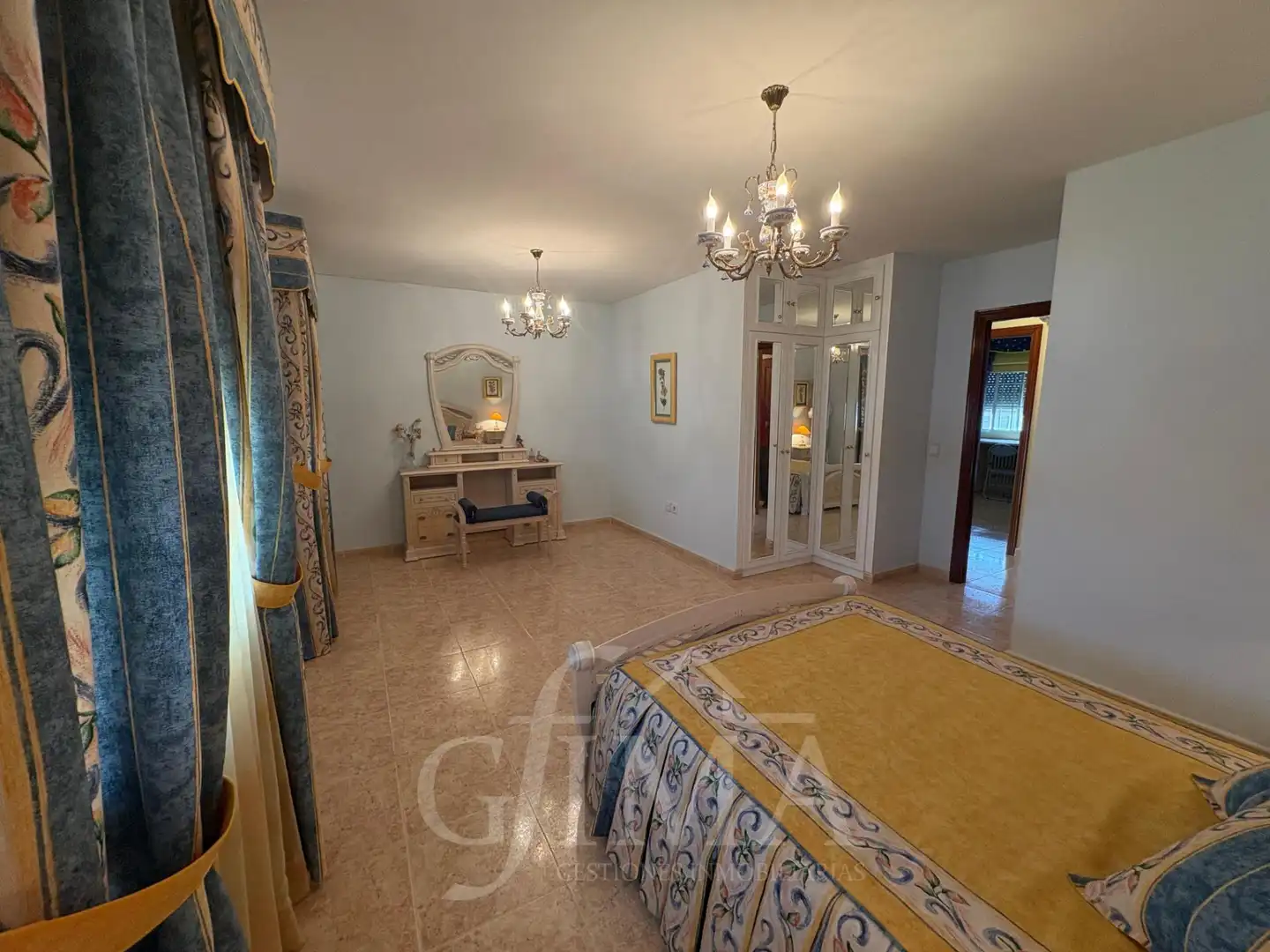 Bedroom of Detached homes for sale in Ciudad Real  with Air Conditioner, Heating and Terrace