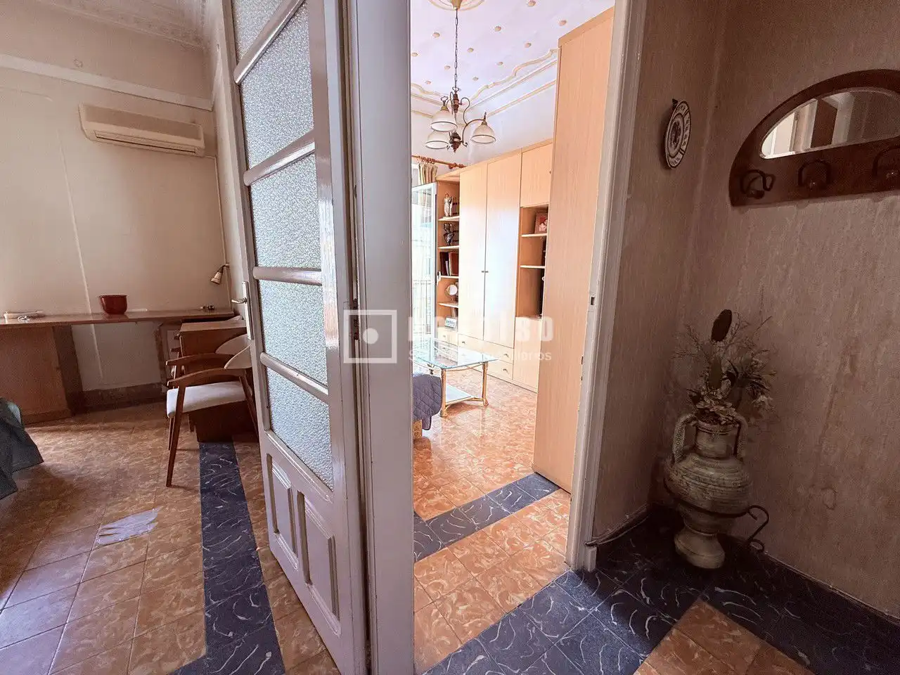 Habitación de Piso de alquiler en Valencia con Aire acondicionado, Calefacción y Amueblado