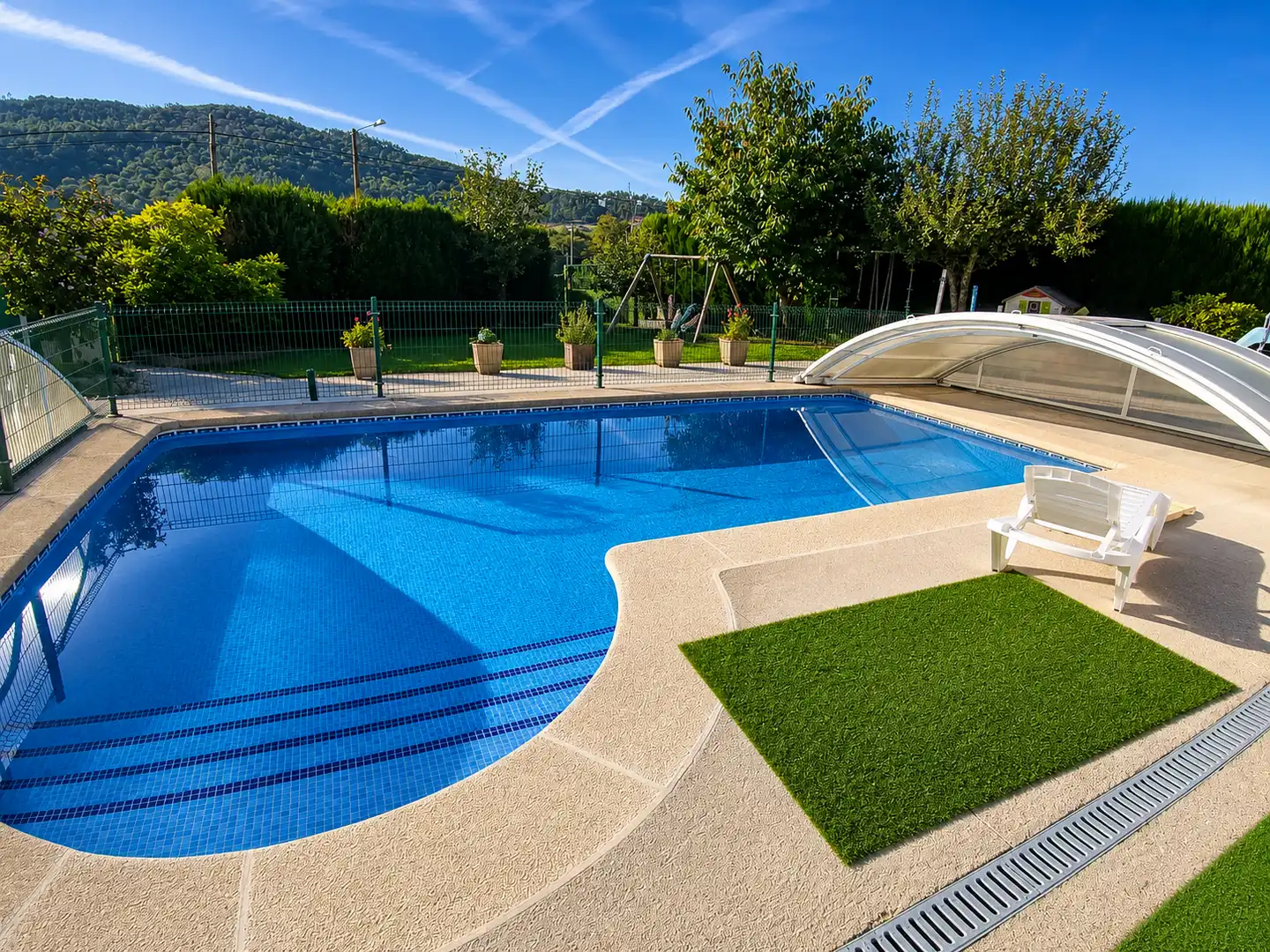 Piscina de Casa o xalet en venda en Cotobade amb Aire condicionat, Calefacció i Jardí privat