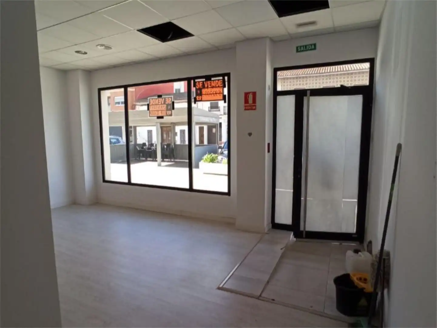 Local commercial à vendre à Emperador, imagen 2