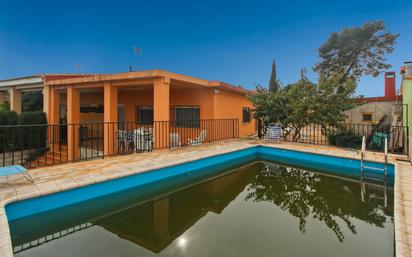 Swimming pool of House or chalet for sale in Catadau  with Air Conditioner, Private garden and Terrace