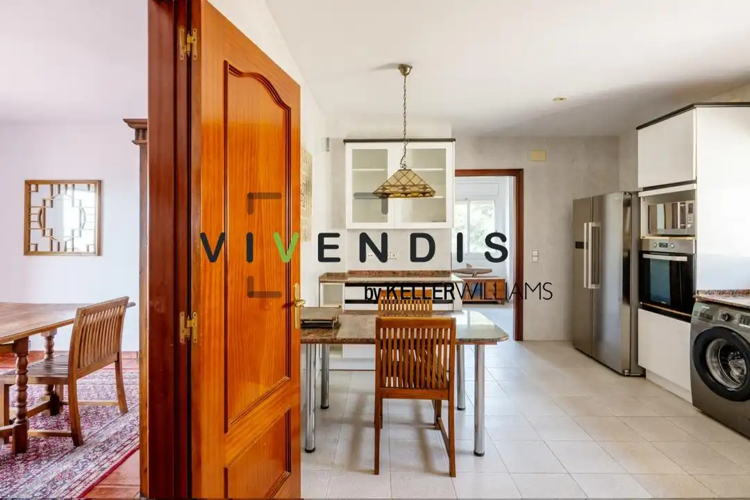 Cocina de Casa o chalet en venta en Corbera de Llobregat con Aire acondicionado, Jardín privado y Terraza