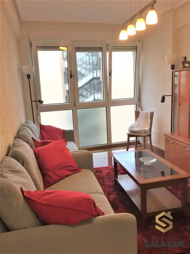 Sala de estar de Piso de alquiler en Bilbao  con Calefacción