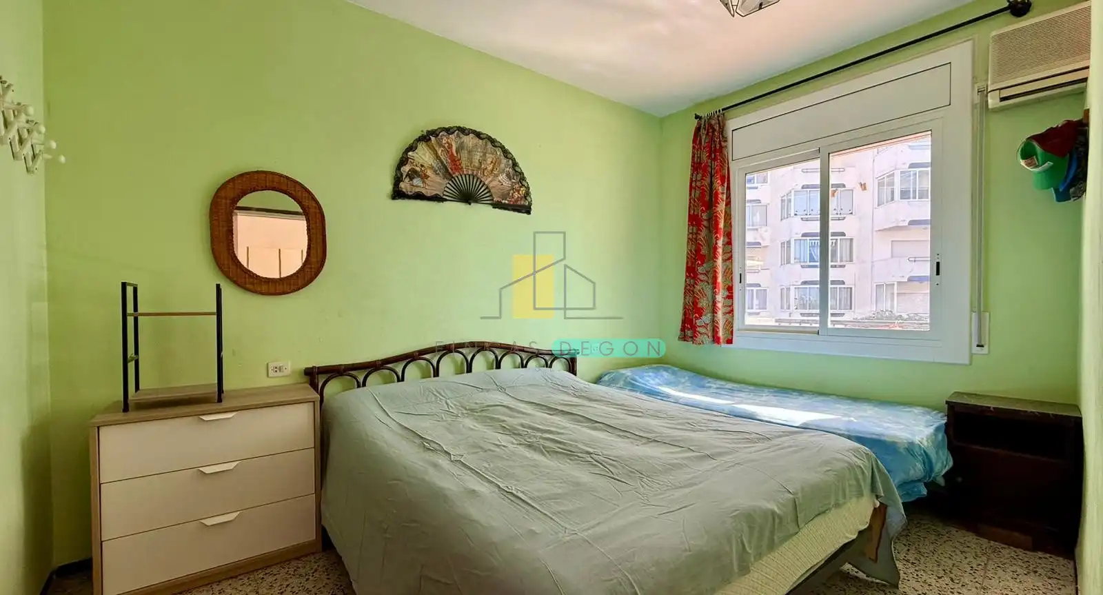 Habitación de Apartamento en venta en Roses con Calefacción, Horno y Microondas