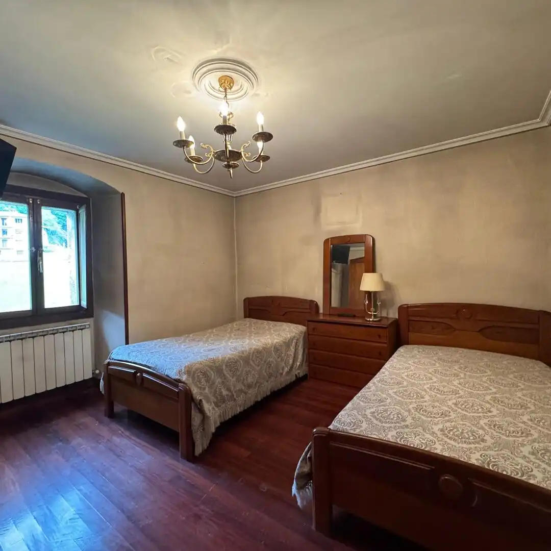 Habitación de Finca rústica en venta en Berrobi con Calefacción, Jardín privado y Trastero