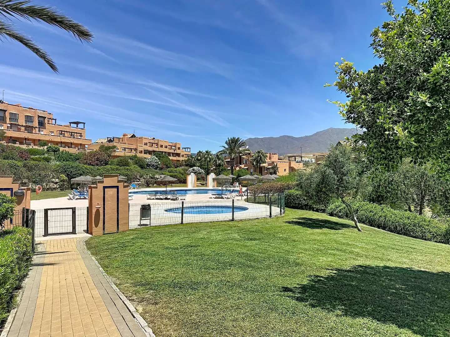 Jardí de Pis en venda en Estepona amb Aire condicionat, Terrassa i Traster
