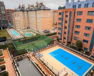 Swimming pool of Flat for sale in  Madrid Capital  with Heating, Parquet flooring and Storage room