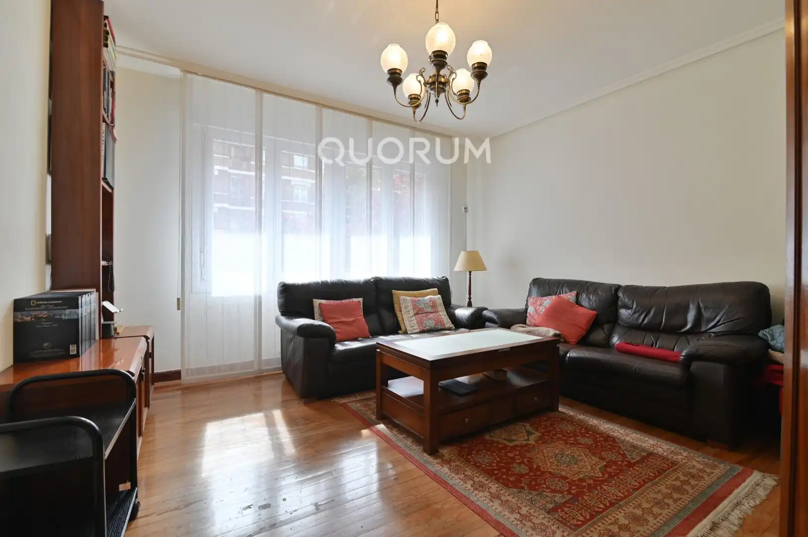 Sala de estar de Piso en venta en Bilbao  con Calefacción, Trastero y Balcón