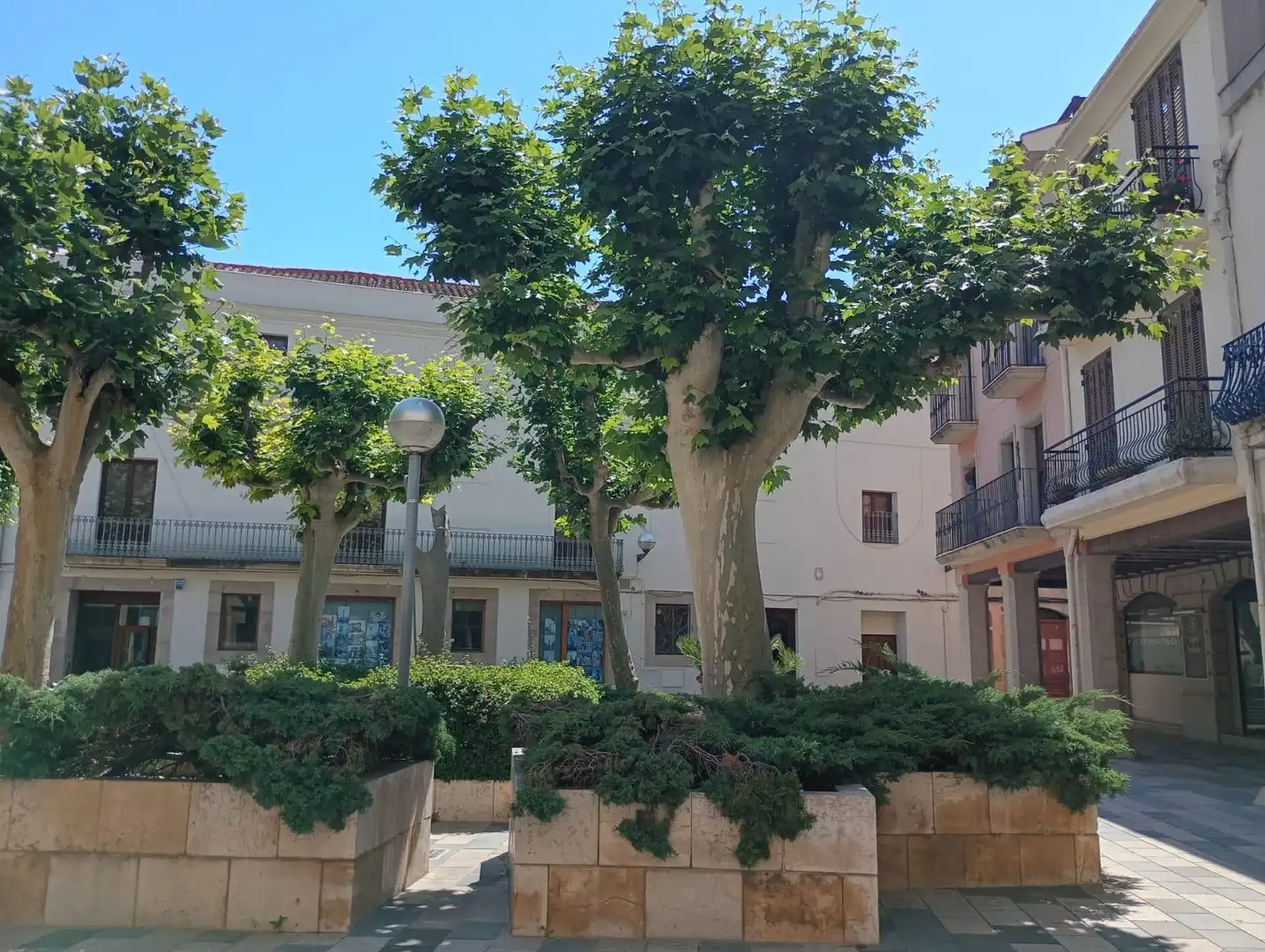Außenansicht von Gebäude zum Verkauf in Vila-seca