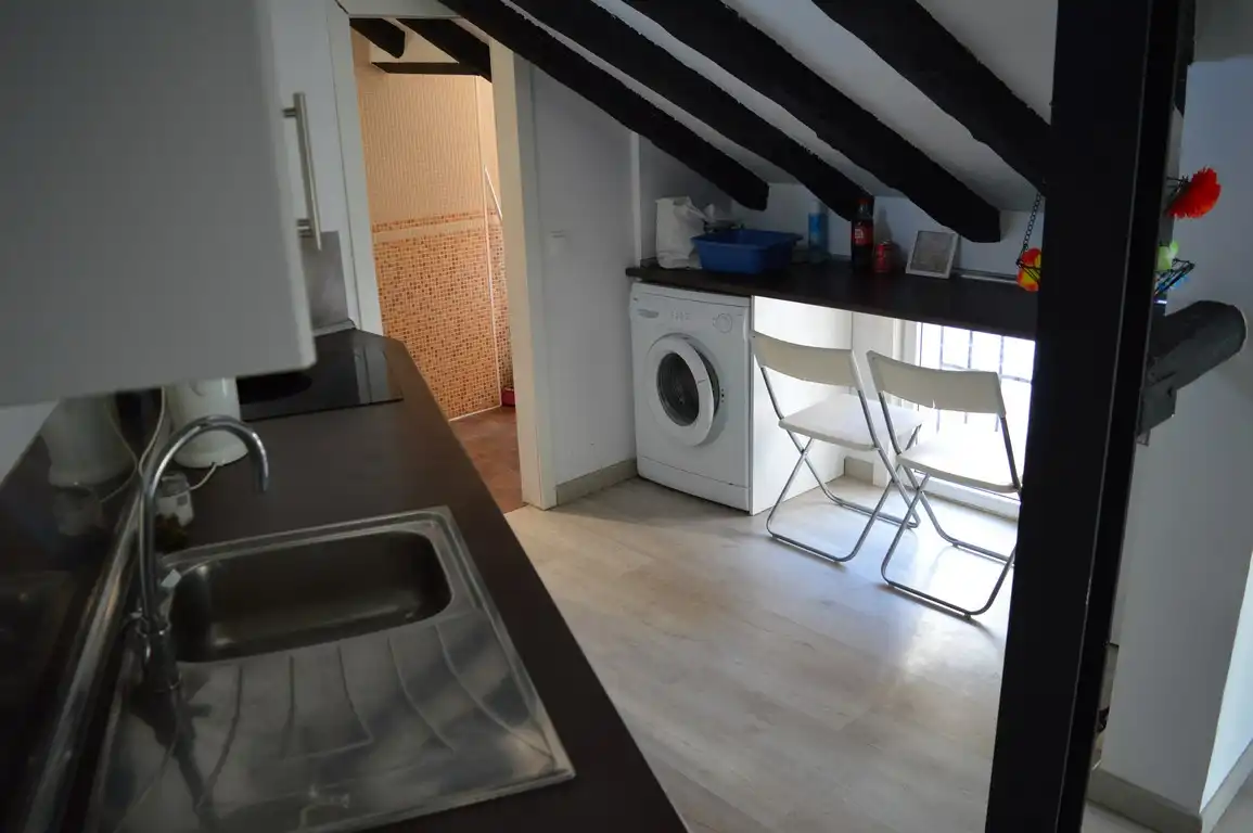 Kitchen of Flat for rent in Madrid  with Heating, Furnished and Washing machine