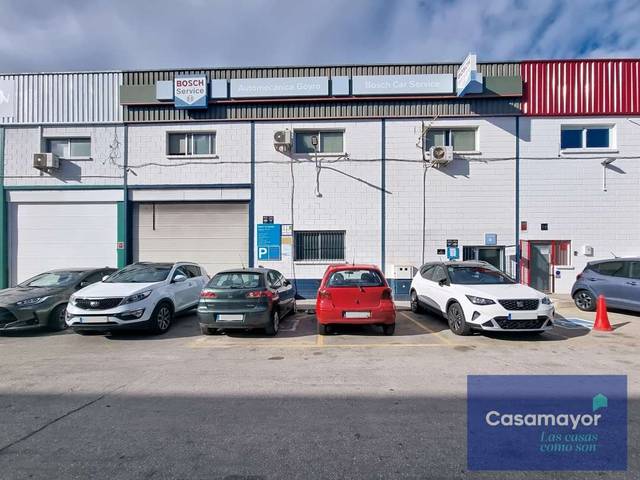Nave industrial en Venta en Calle de la Ebanistería en Babel