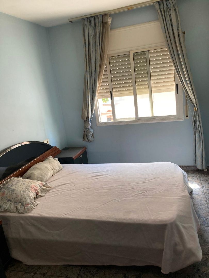 Bedroom of Flat for sale in El Vendrell  with Furnished and Balcony
