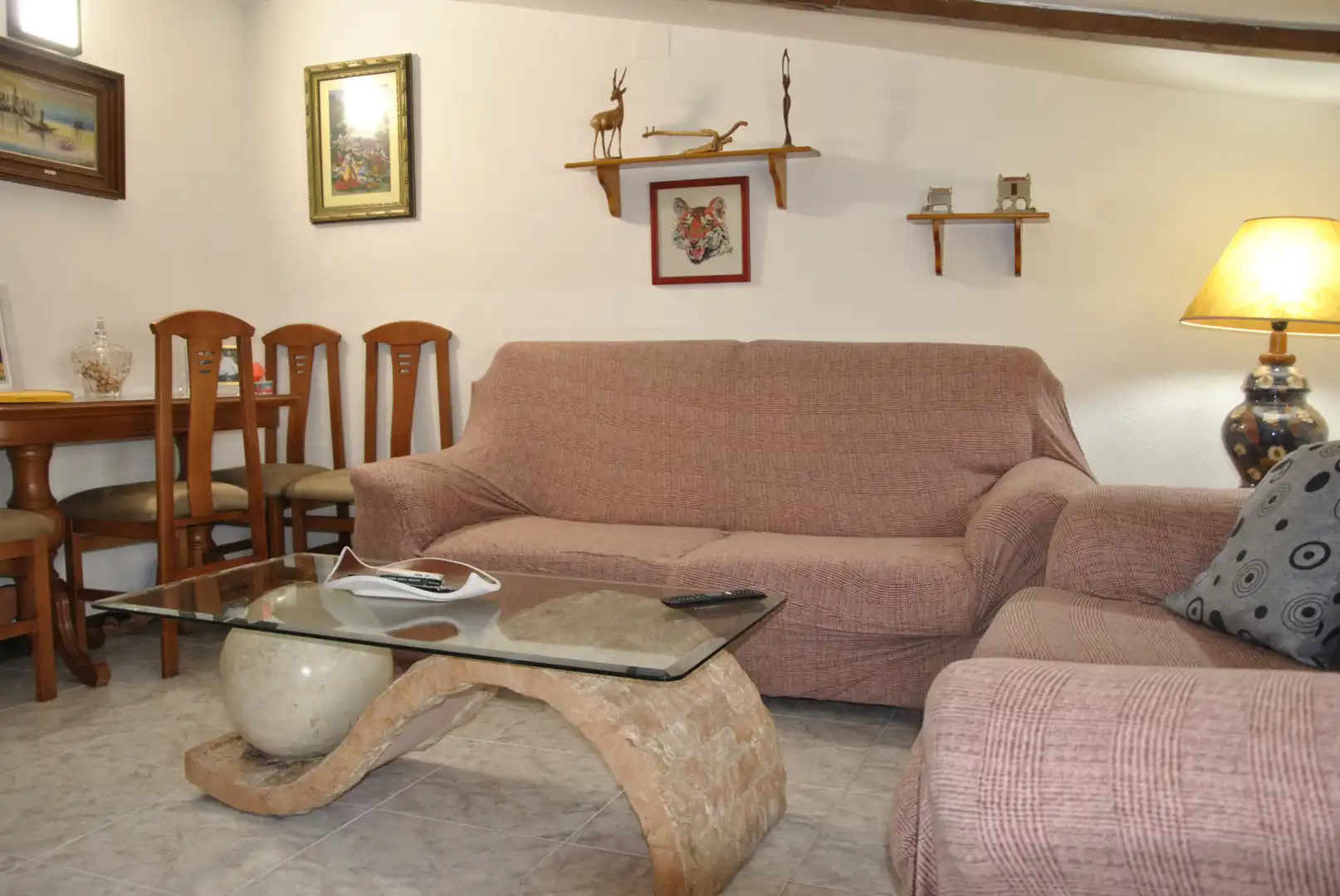Wohnzimmer von Wohnung zum Verkauf in Arroyomolinos de la Vera mit Klimaanlage, Heizung und Möbliert
