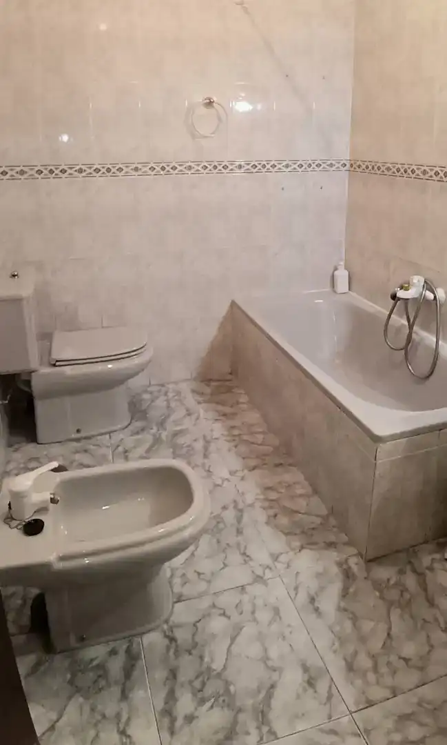 Bany de Pis en venda en  Granada Capital