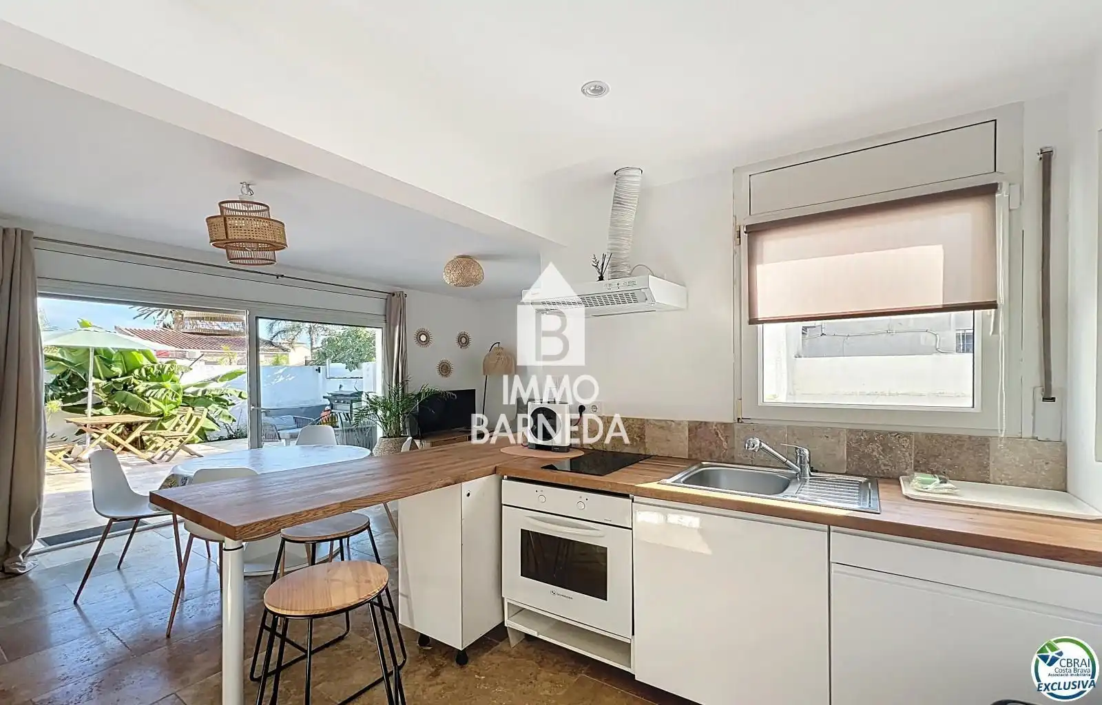 Vista exterior de Casa o chalet en venta en Empuriabrava con Aire acondicionado, Calefacción y Terraza