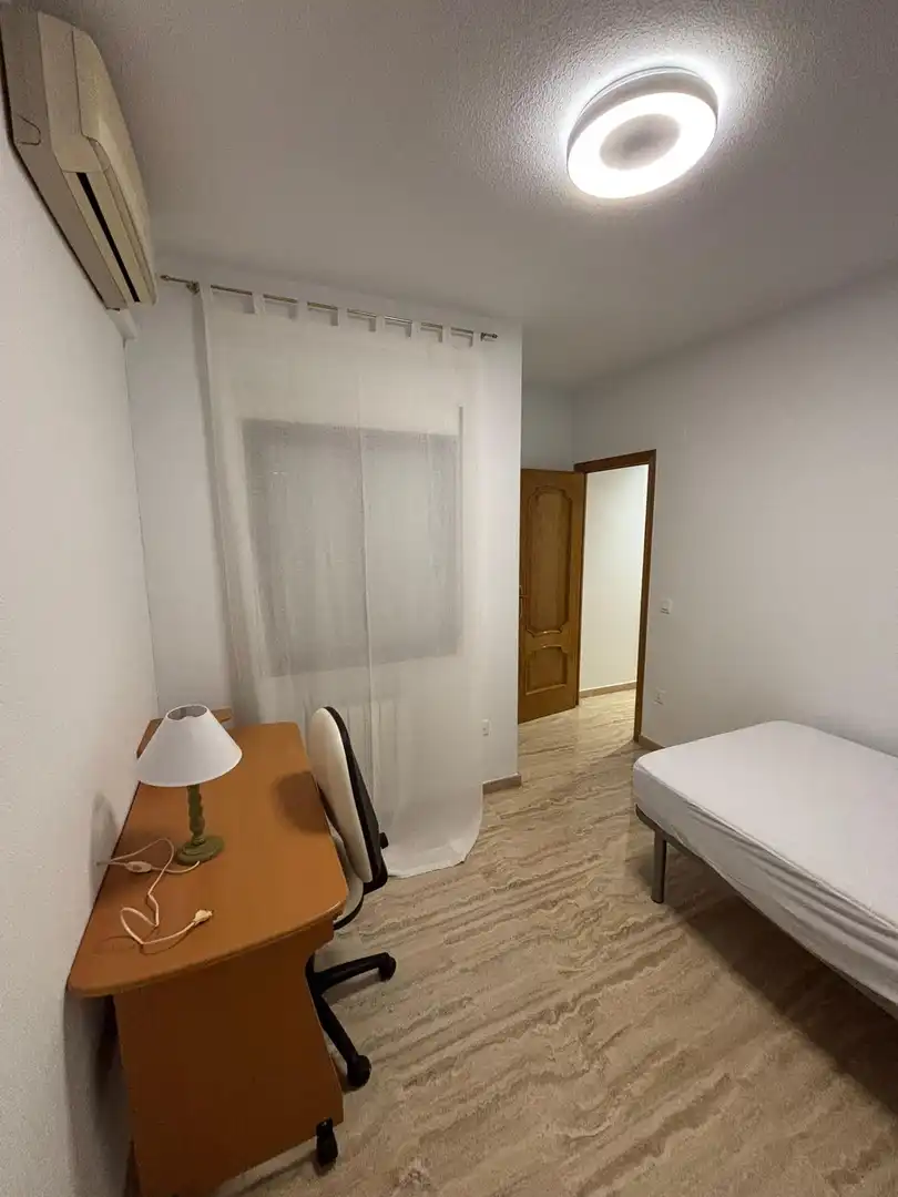 Schlafzimmer von Wohnung zur Miete in Valdepeñas