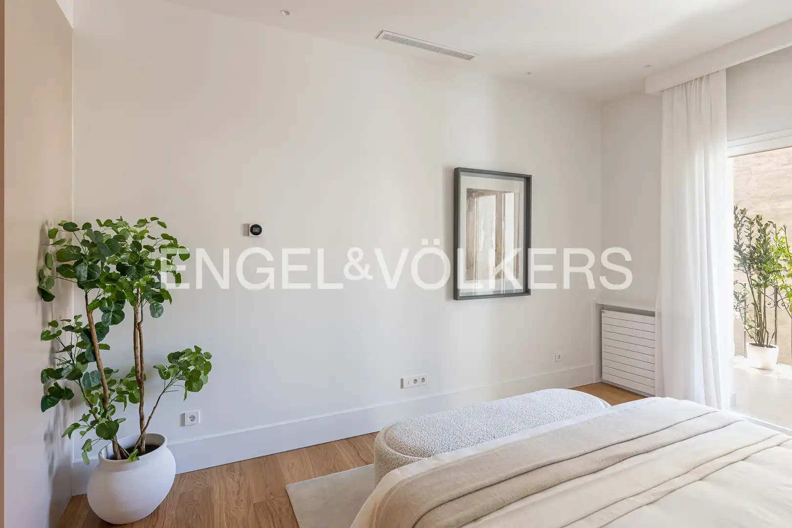 Schlafzimmer von Wohnung zum Verkauf in Madrid mit Klimaanlage, Heizung und Terrasse