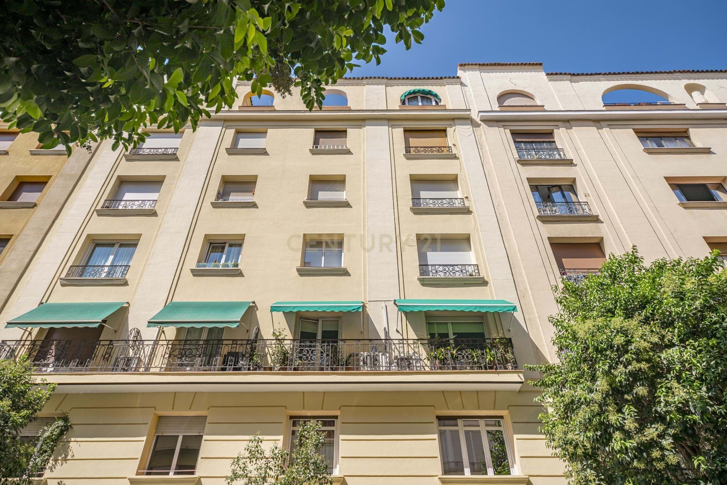Vista exterior de Pis en venda en  Madrid Capital amb Aire condicionat, Calefacció i Moblat