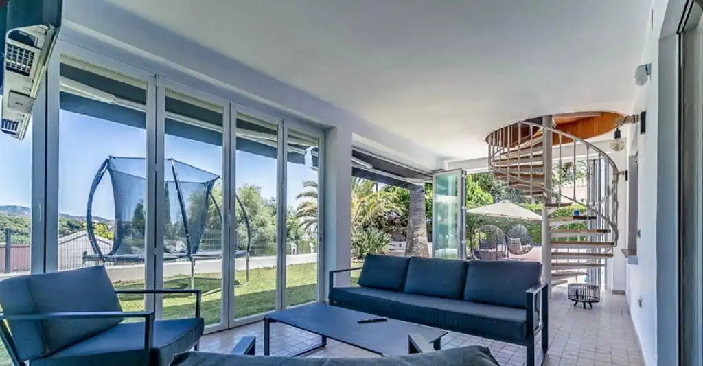 Casa o xalet de lloguer a Bahía de Marbella